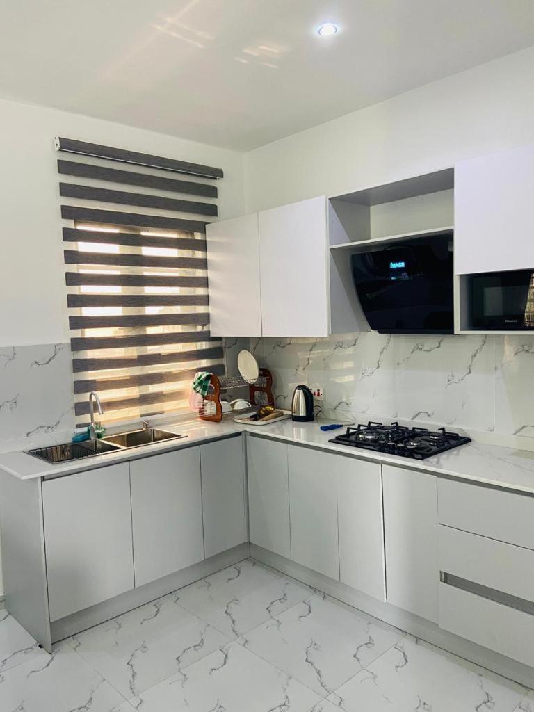 1 Bedroom Flat Sangotedo Ajah photo 3