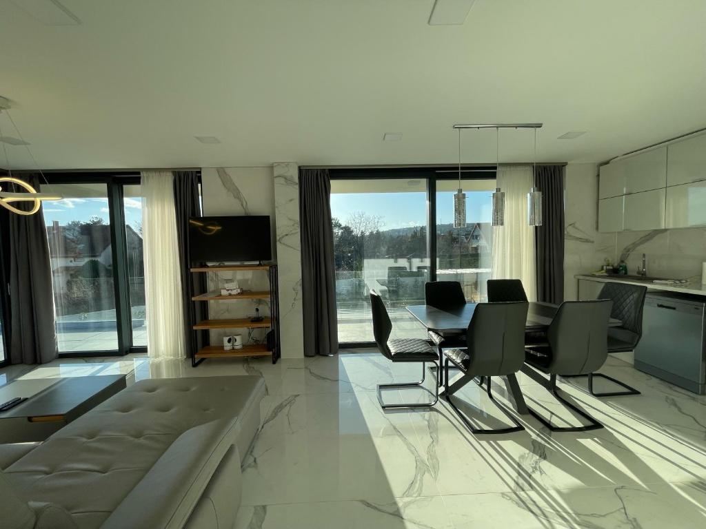 Luxury Apartments in Balatonalmádi, Almádi Lux Apartman II - Crystal White photo 1