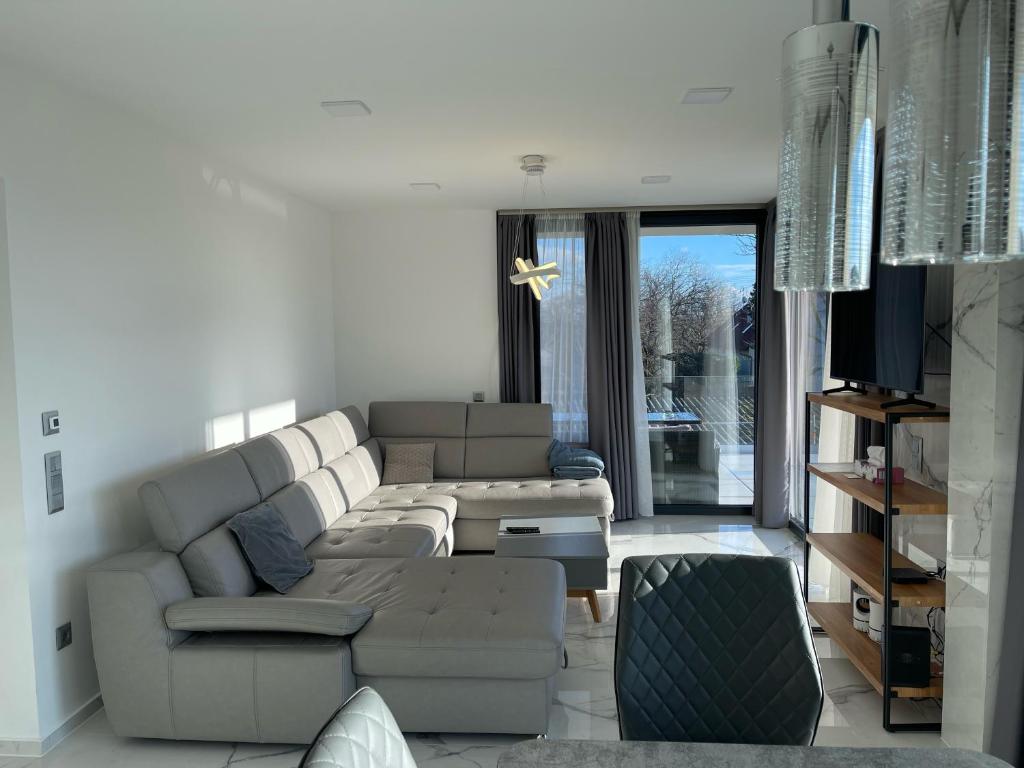 Luxury Apartments in Balatonalmádi, Almádi Lux Apartman II - Crystal White photo 3