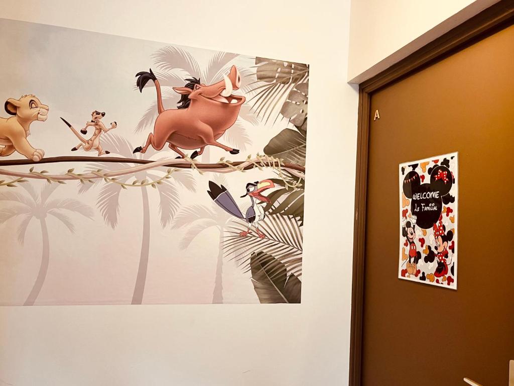 Le Familial - Disneyland, parking gratuit, navette photo 4