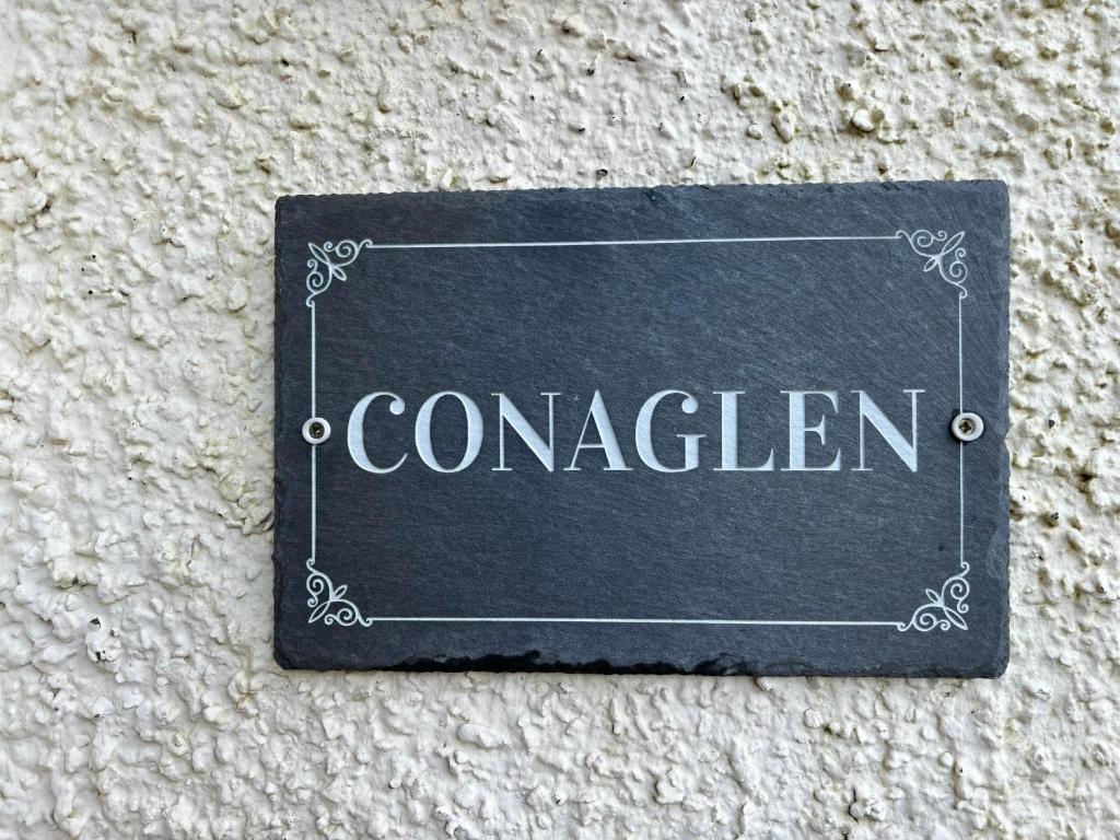 Conaglen, Glenloch View, Fort William 2-Bedroom Loch Side Flat - Tap to explore photos