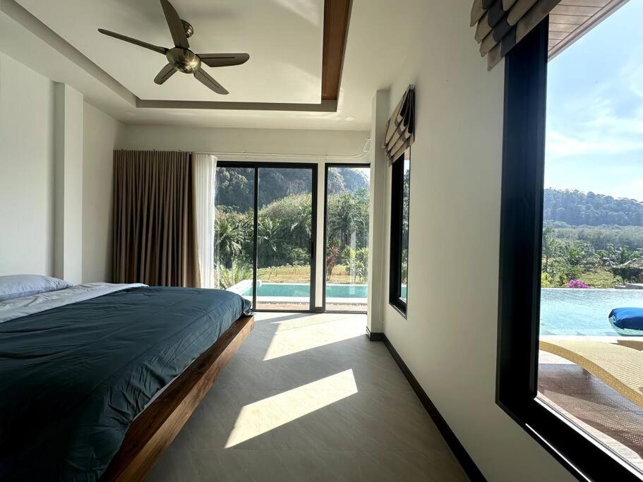 Moon Pool Villa photo 3