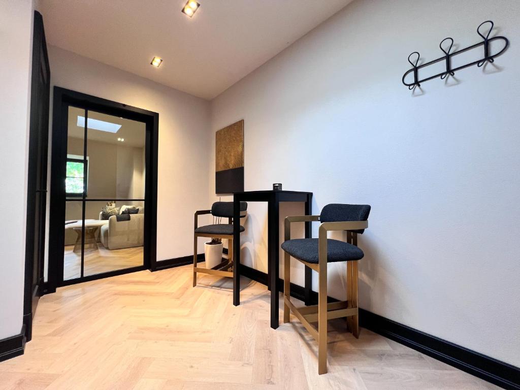 * Stadtvilla Plauen * * außergewöhnlich * 2 Zimmerwohnung * Zentrumsnah photo 3