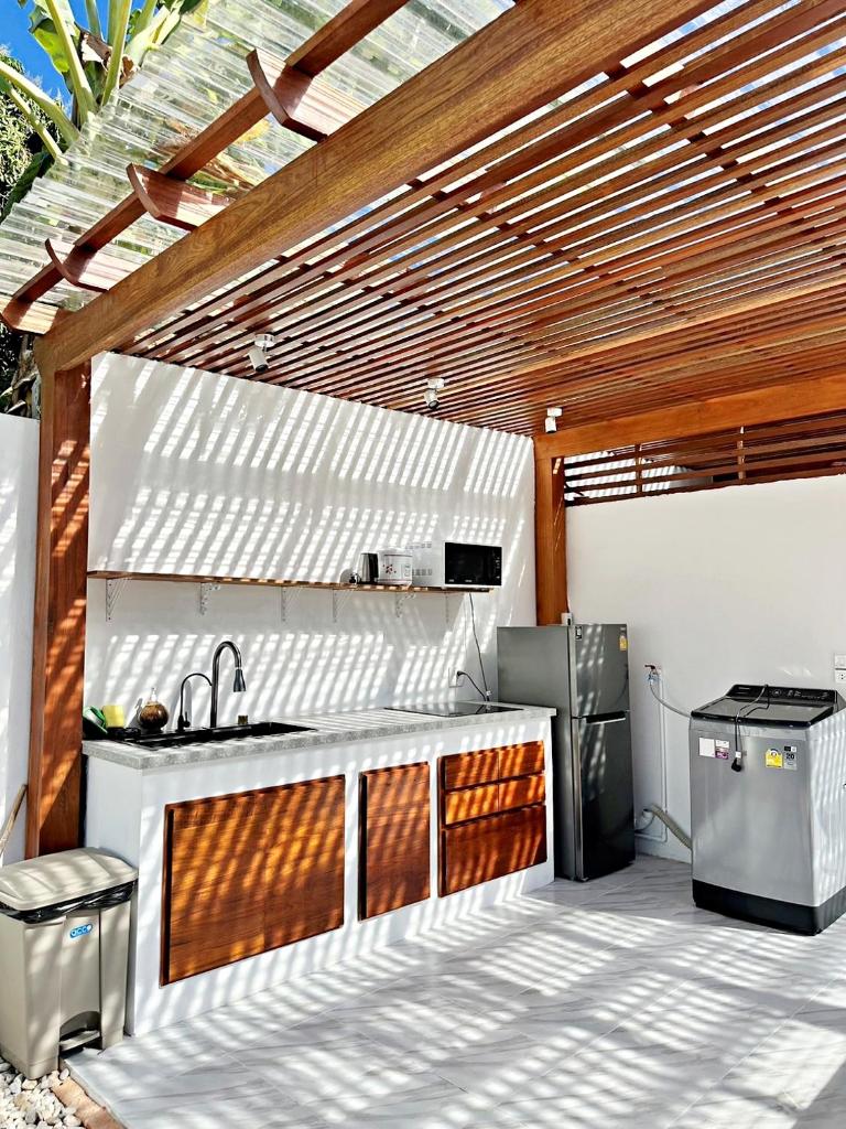 2BR BIG JACUZZI VILLA & Garden - Bali style by La perla Phuket Rawai photo 3