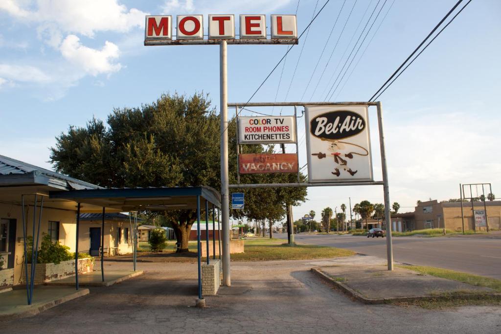 Bel-Air Motel image