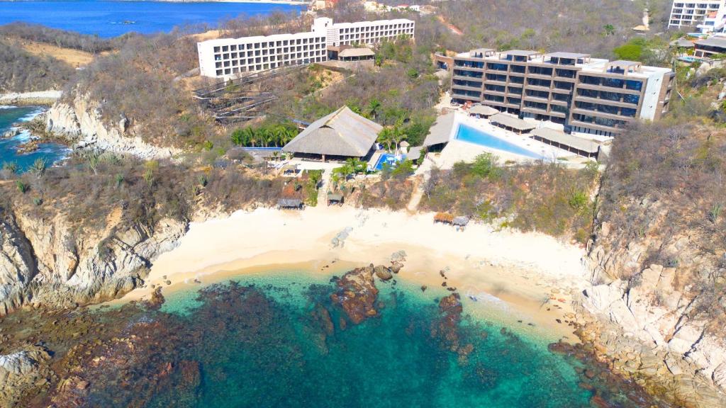 Coral Blue Huatulco