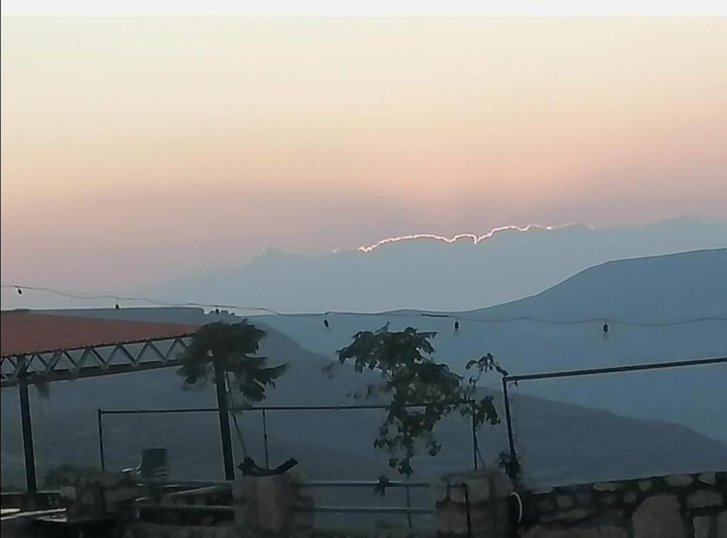 Al-Karak Countryside and hotel photo 1