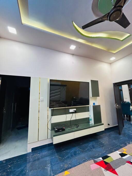 Ajmer villa -3 km from bus stand