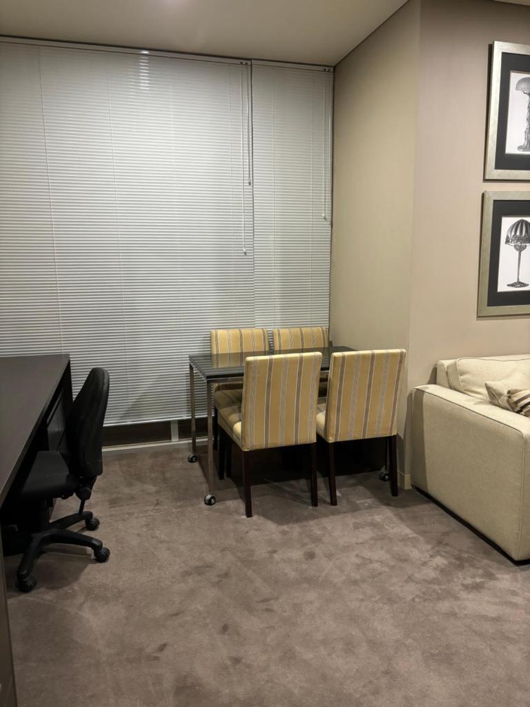 Chic Collins St Apartment photo 2