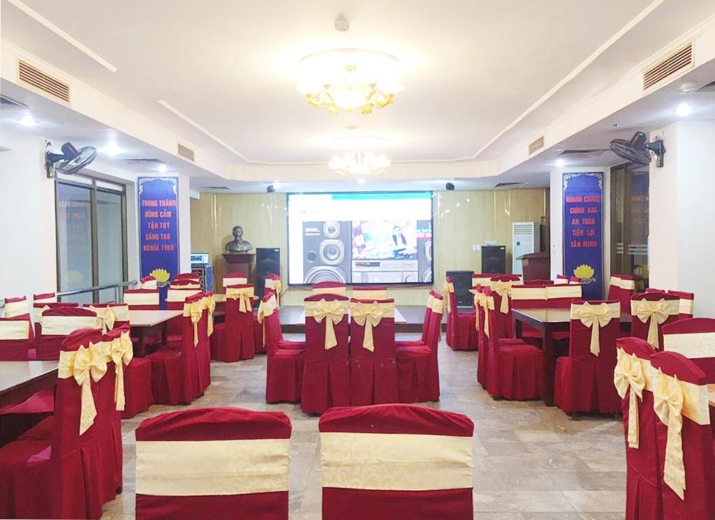 Khách Sạn Bưu Điện Hạ Long (Hạ Long P & T hotel)