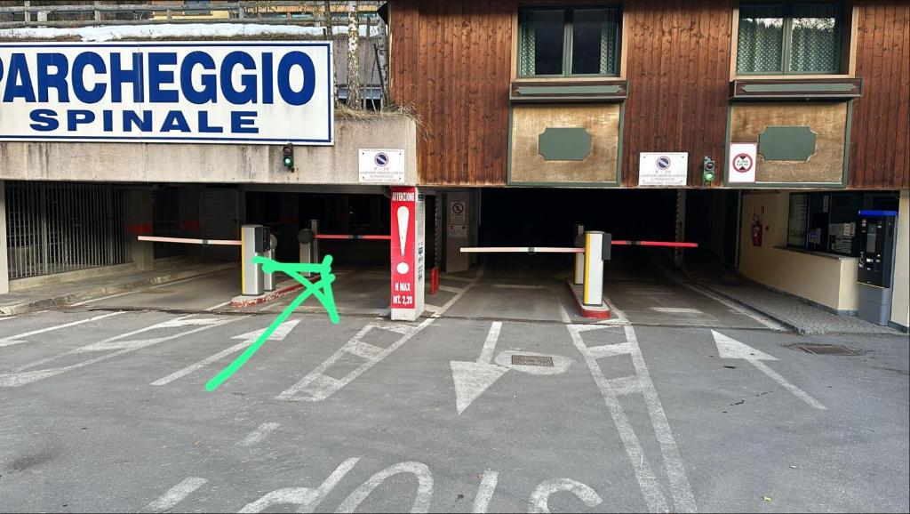 La Finestra sul Brenta con POSTO AUTO PRIVATO AL CENTRO di MAD di Campiglio CIPAT O22233-AT-O13262 photo 1