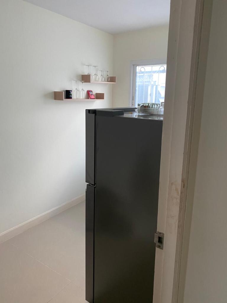 Studio Apartment photo 1