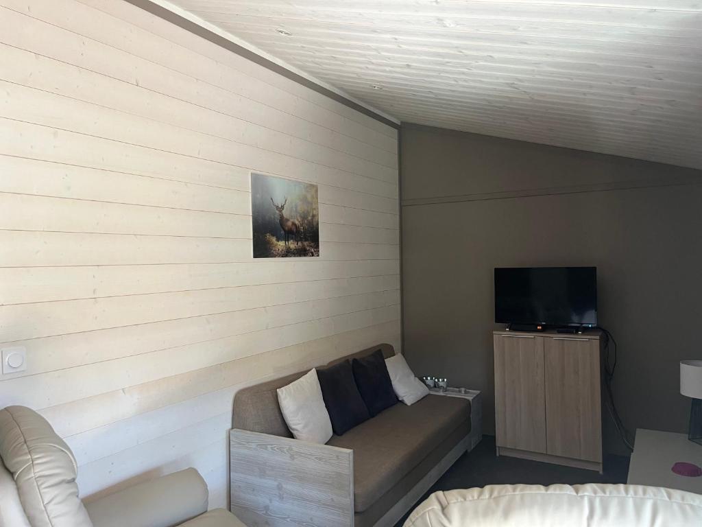 Le Chalet de la Folie photo 1