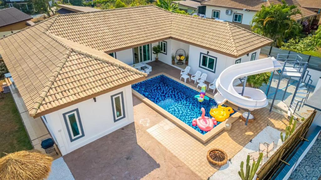 The Cactus Pool Villa Pattaya photo 2