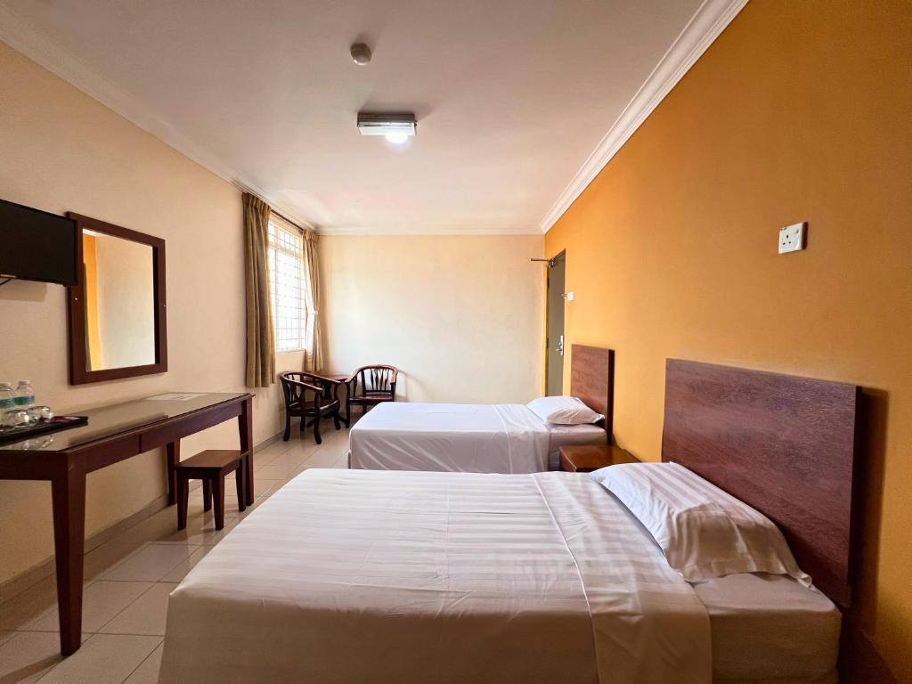 Tropicana Hotel photo 1