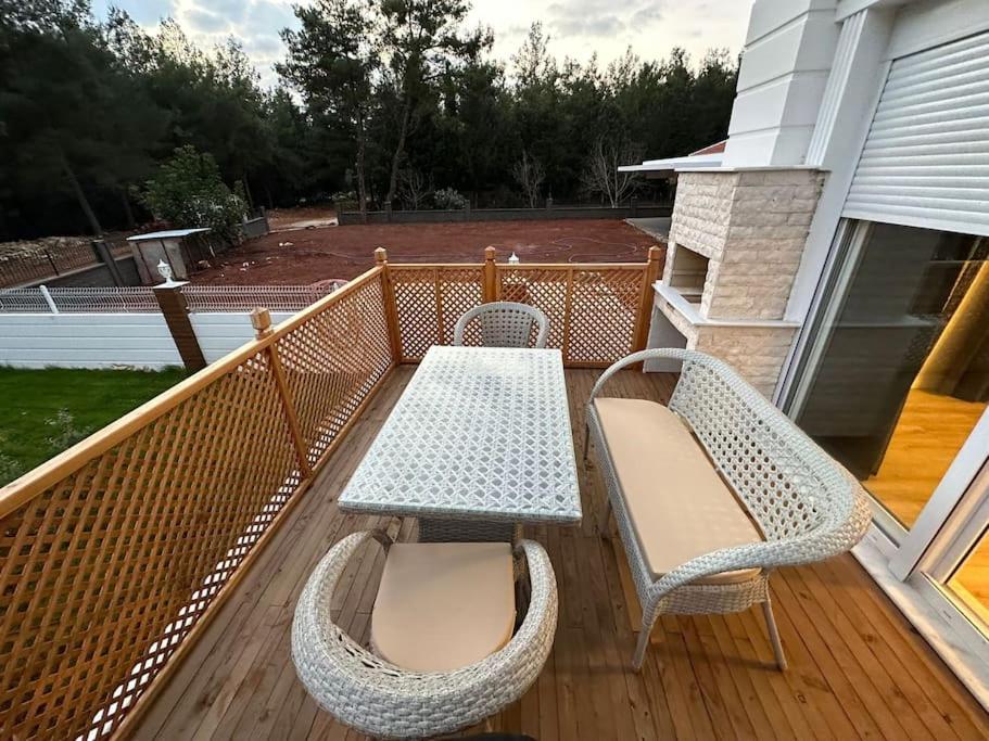 Deluxe Villa in Forest photo 1