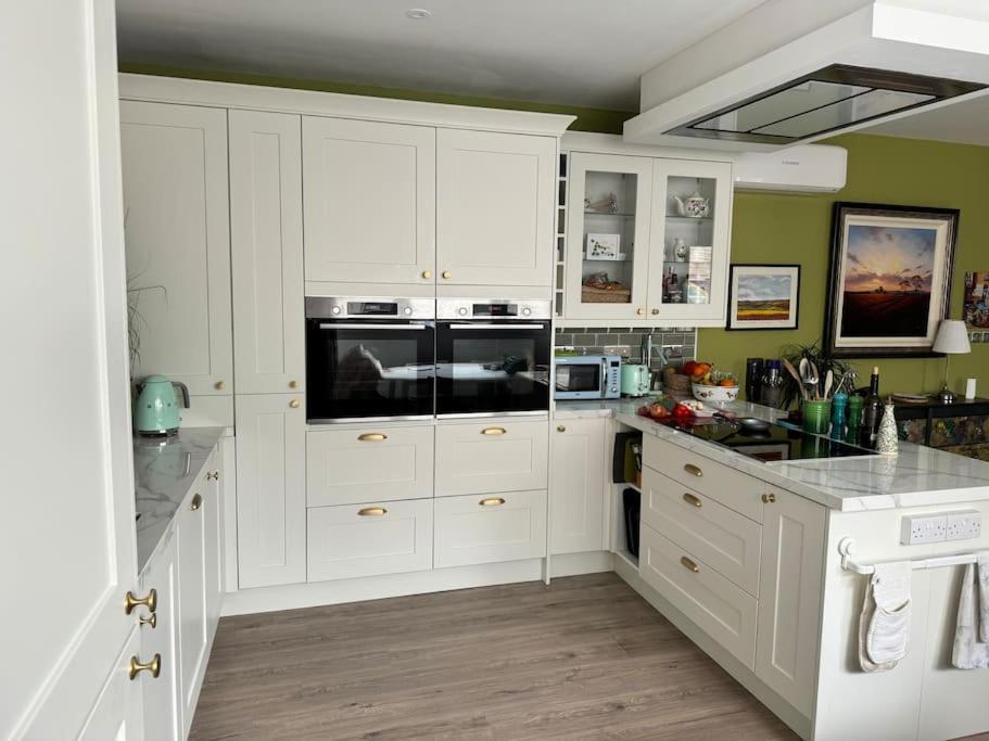 Sleek Oasis in the Heart of Gibraltar - Sleeps 6 photo 1