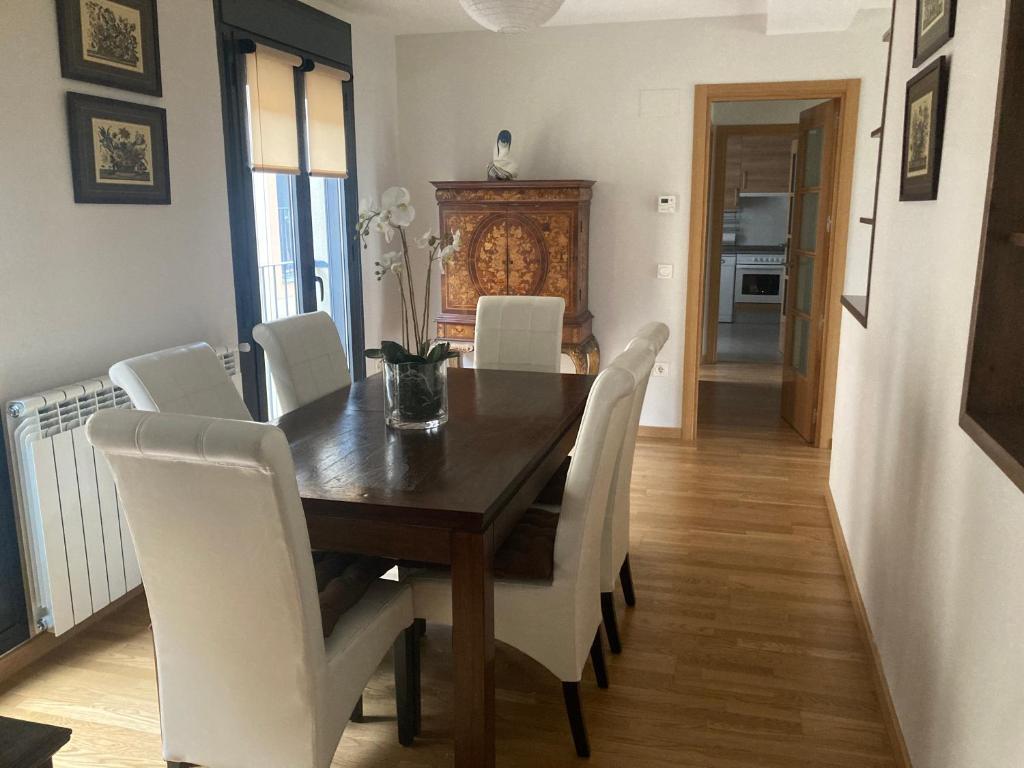 Modern & cosy Apartment in Jaca Pyrenees Spain photo 1