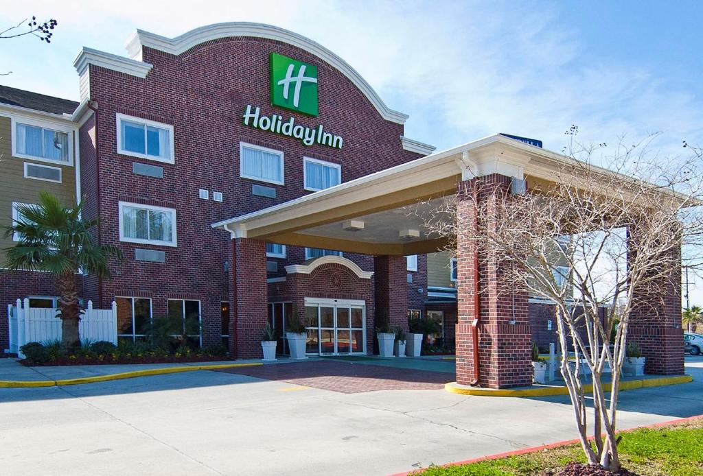 Holiday Inn Hotel & Suites Slidell, an IHG Hotel image