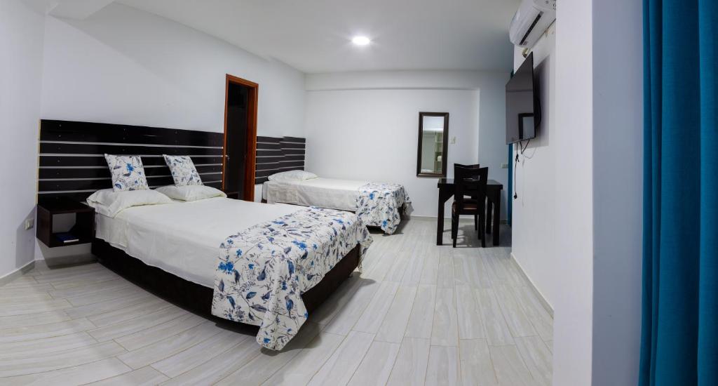 HOTEL BAMBOO photo 2