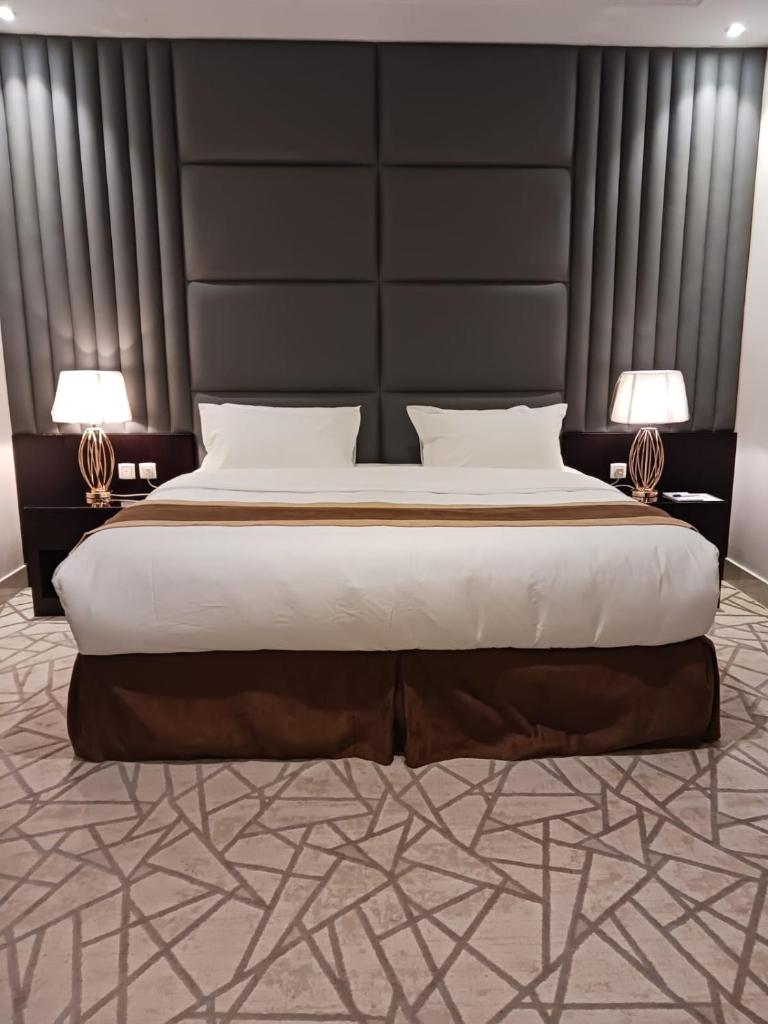 Hotel and Apartments Al Raqi Mall Artiaad