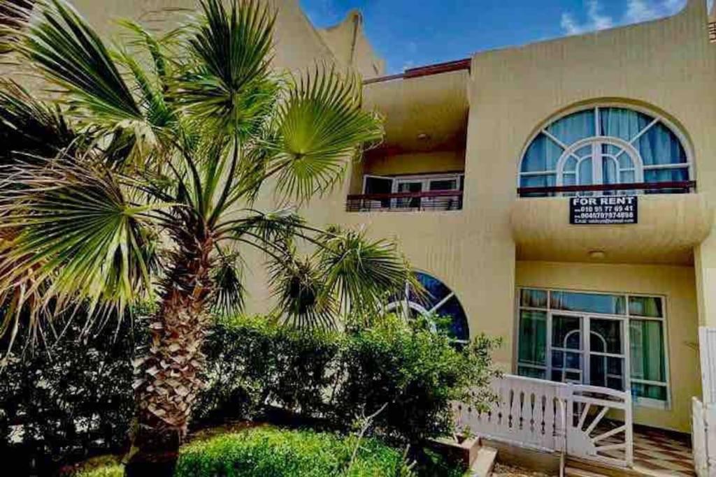 Villa 2 apartment 2 village veiw infront of Palma de Meritee, Hurghada