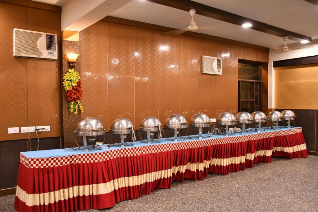 Hotel S.R. Palace & Restaurant photo 2