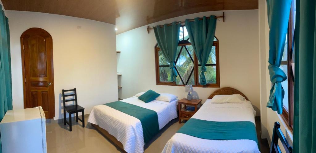Hostal Muro De Las Lagrimas with high speed internet Starlink photo 2