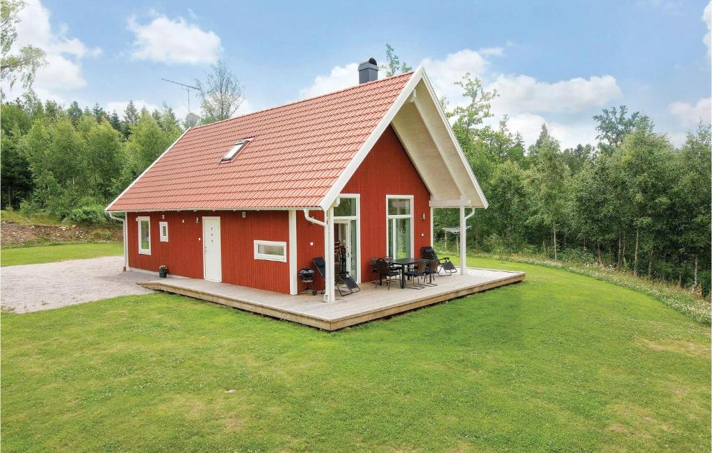 Amazing Home In Holmsj With 3 Bedrooms And Wifi