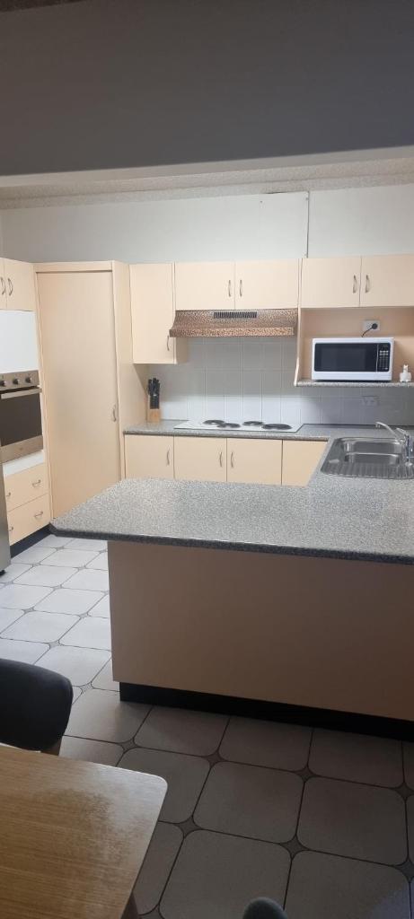 3 Bedroom Bay Village - Shoal Bay Apartments photo 3