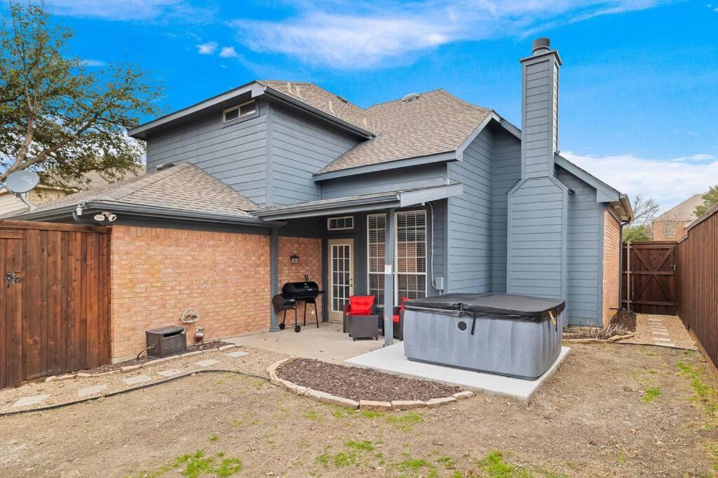 Frisco Resort Style Home w/Spa photo 2