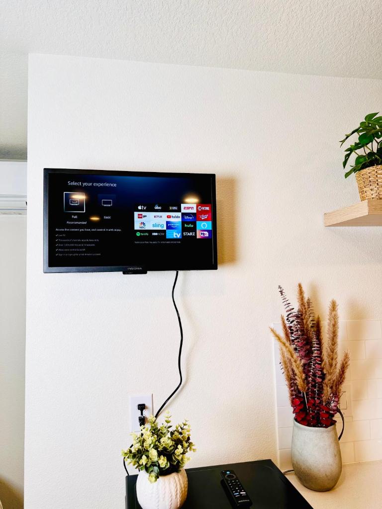 Brand New Modern Apartment photo 1