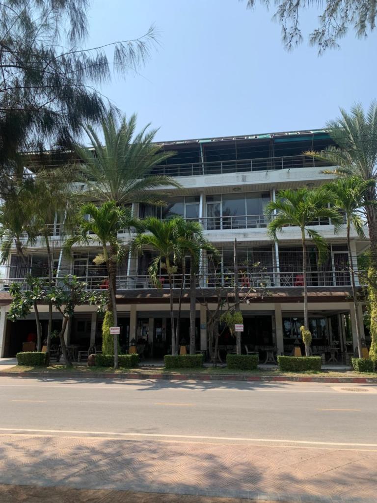 N.P.Place Resort&Hotel photo 1