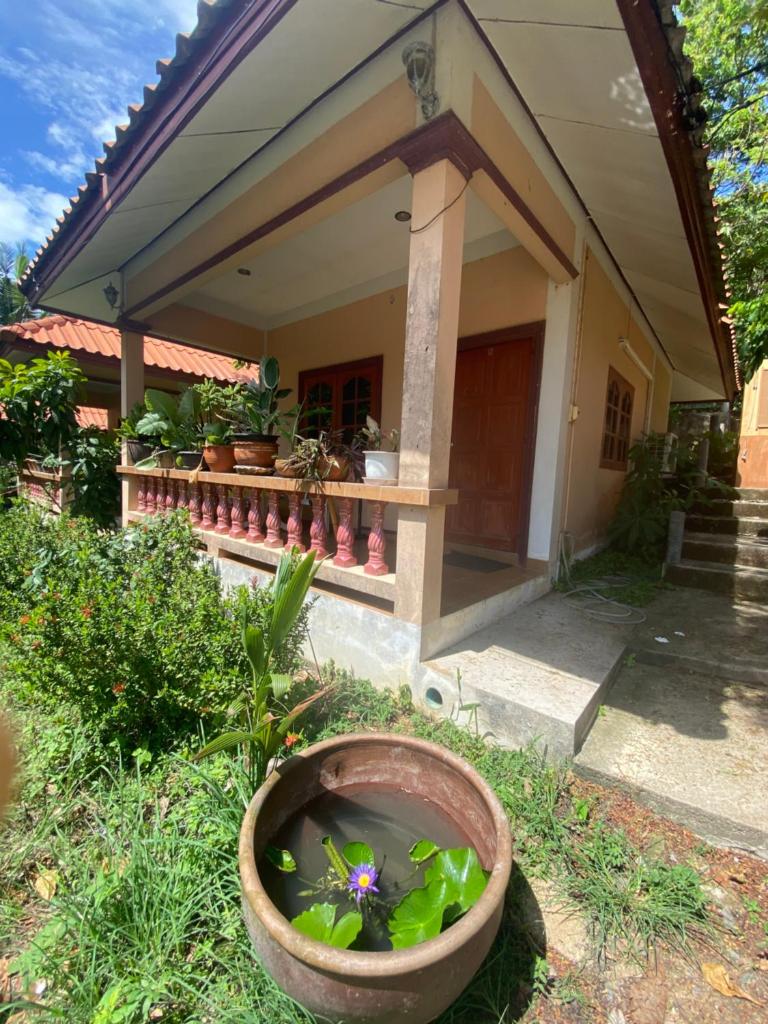Elephant bungalow at Ya Nui beach photo 3