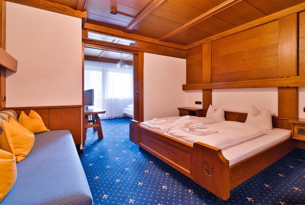 Hotel Eberl photo 2