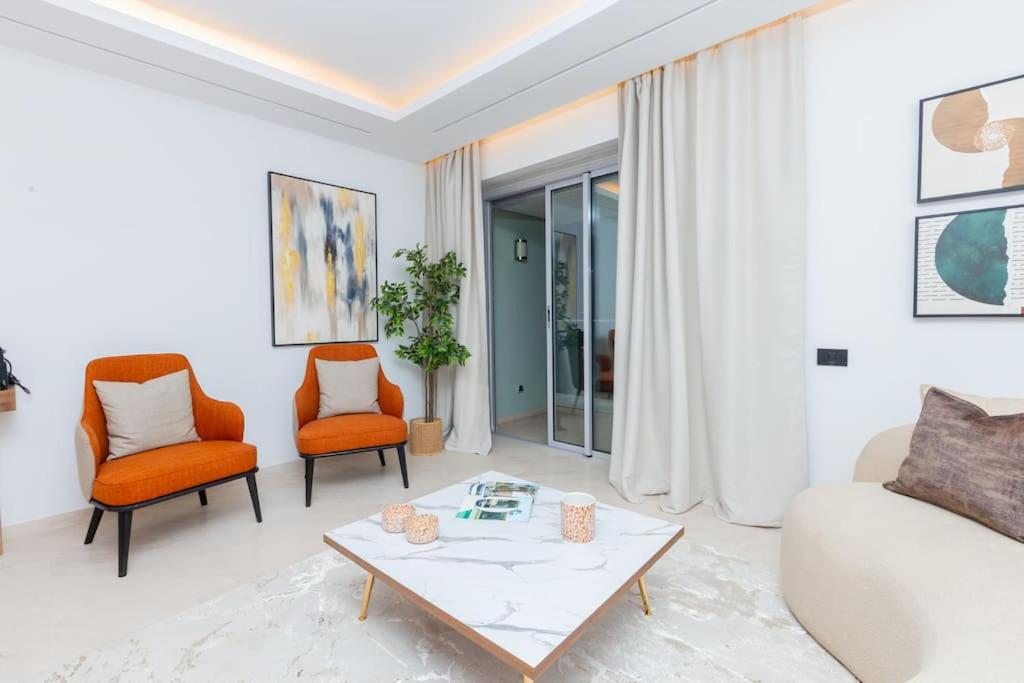 Aristocratic Abode: Luxurious 2BR Flat in Agdal photo 3