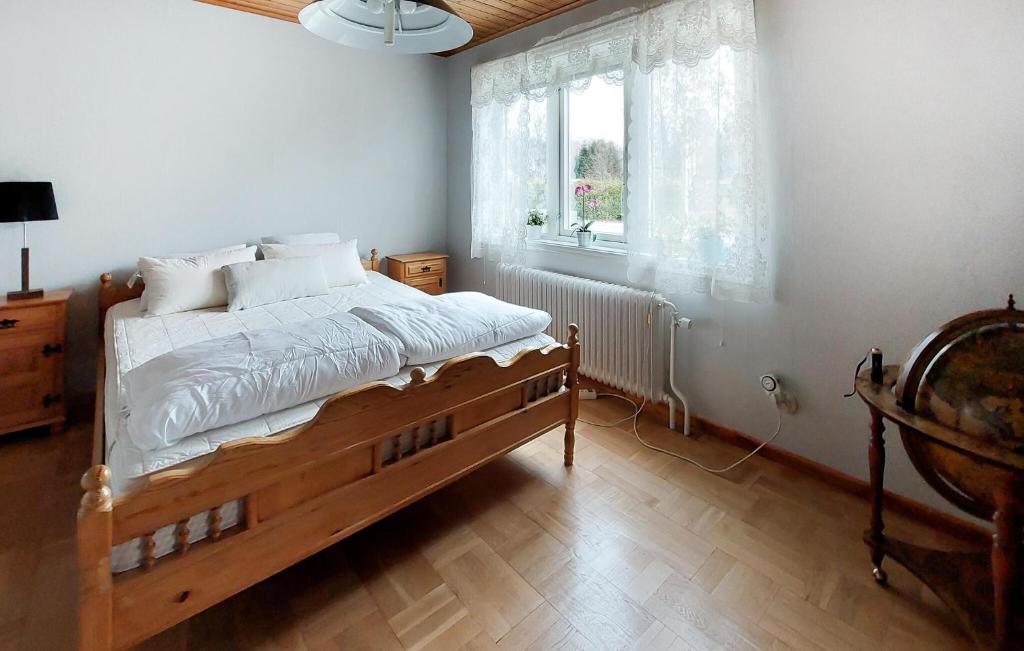 Amazing Home In Strmsnsbruk With Wifi photo 2