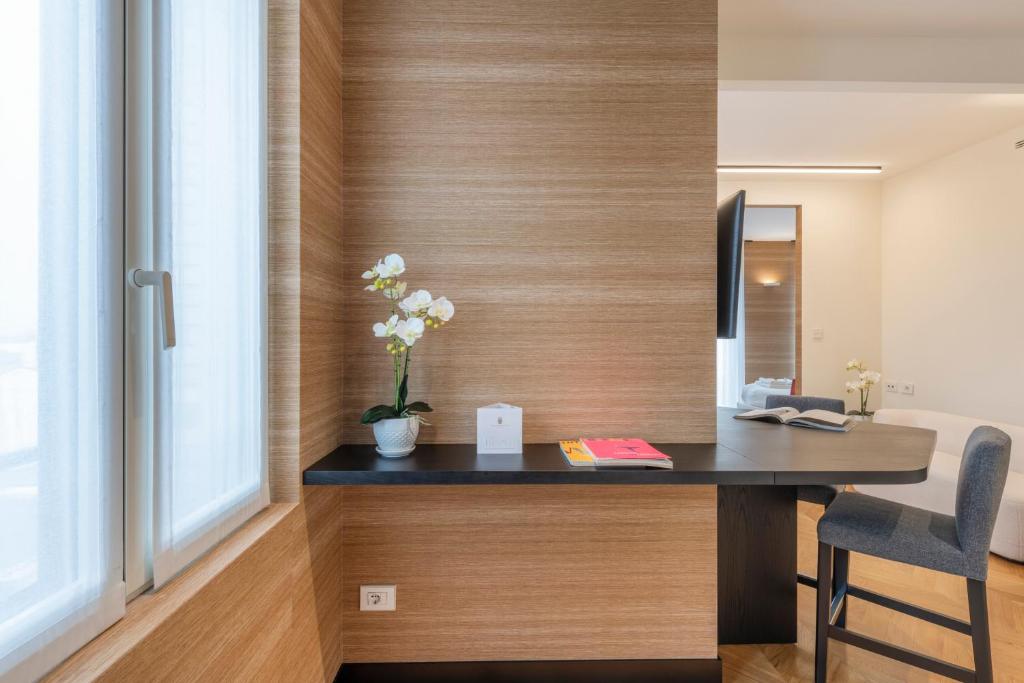Milan Royal Suites - Centro Room Type - Deluxe Apartment