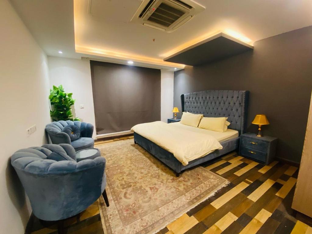 Gold Crest Luxury Apartment