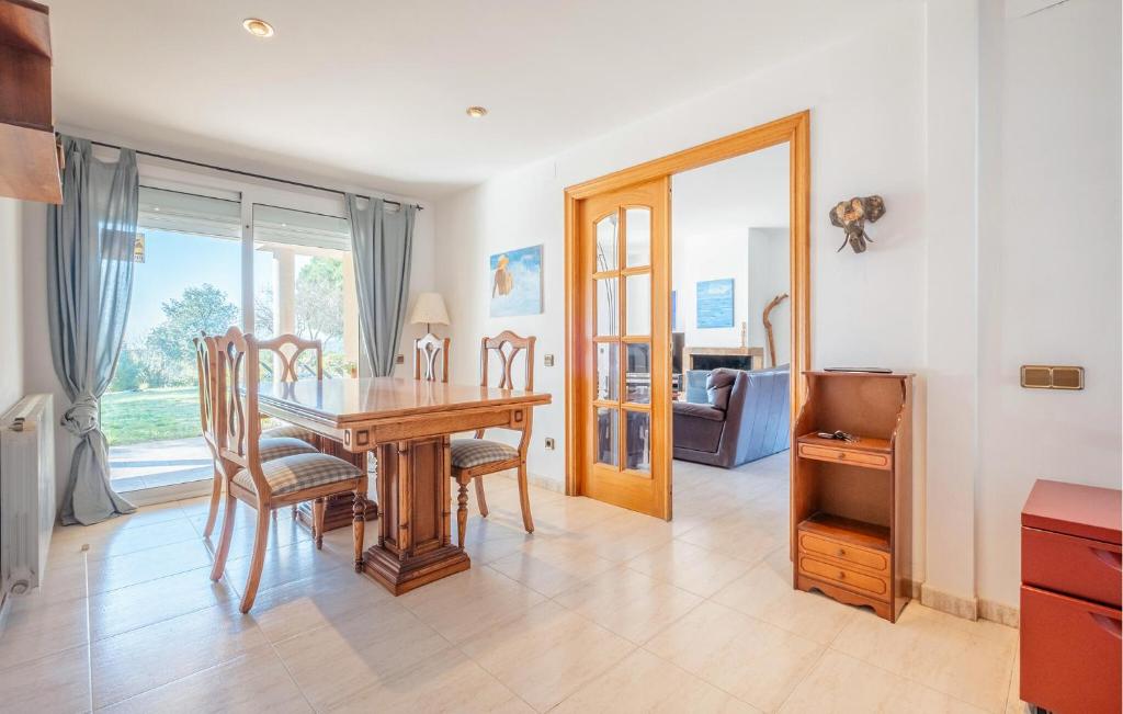 Stunning Home In Santa Susanna With Swimming Pool