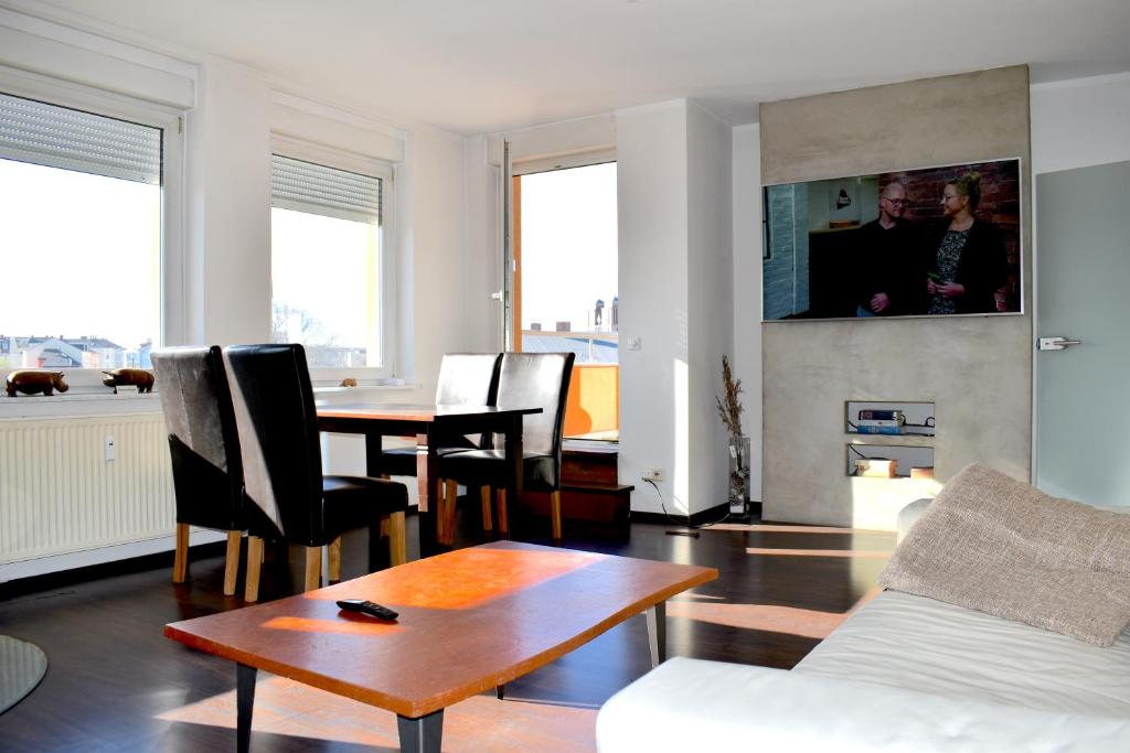 City-Dach-Apartment mit Loggia - Balkon - Kamin photo 3