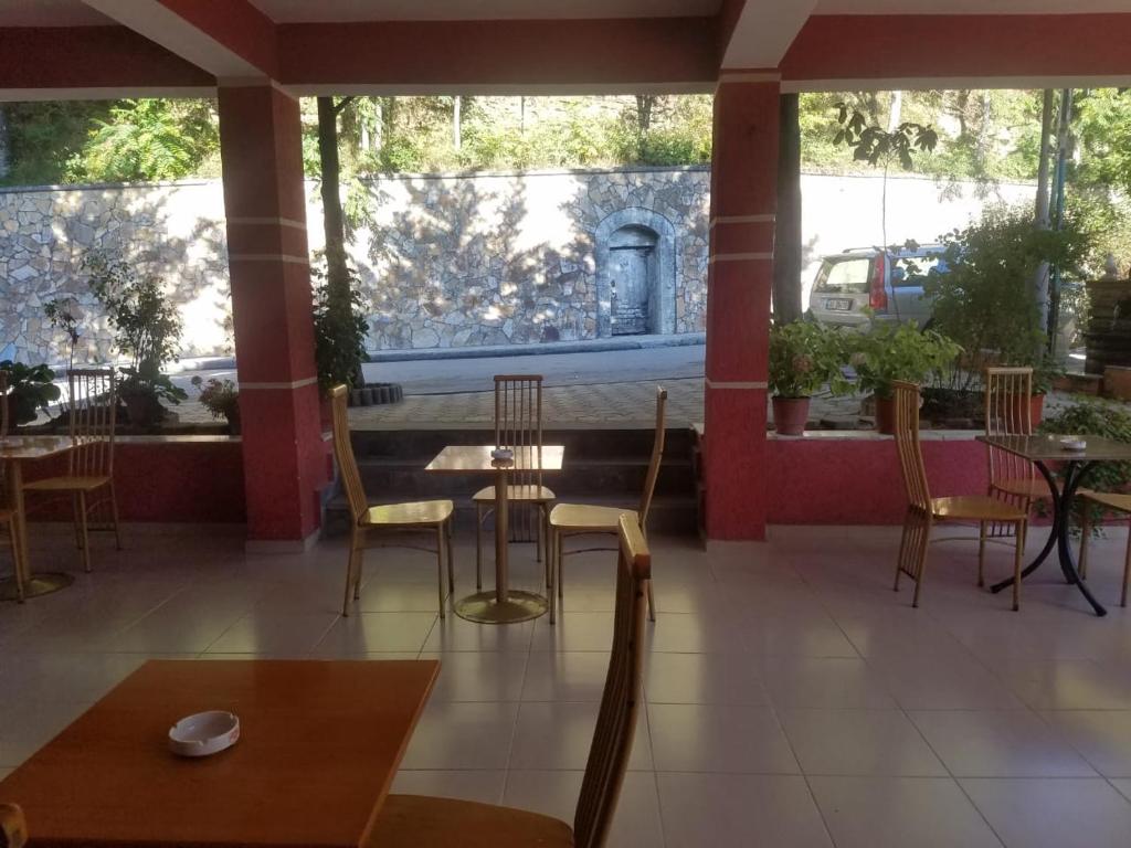 Hotel Flora photo 4