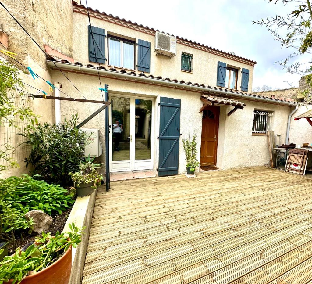 La Taurelle, Maison T3 climatisée avec terrasse au cœur de Gallargues-le-Montueux