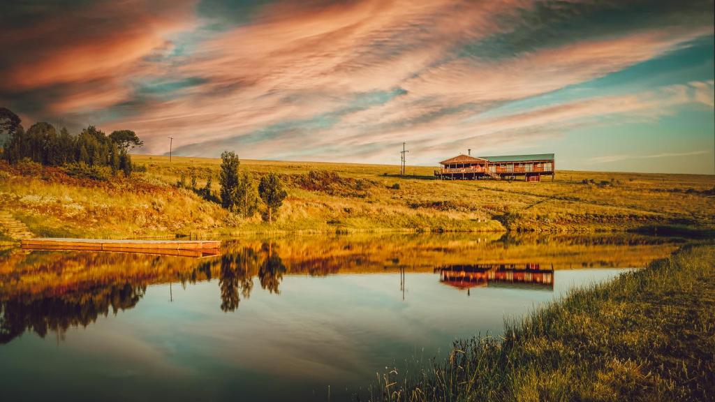 Log Cabin Moonlight Meadows Dullstroom. photo 2