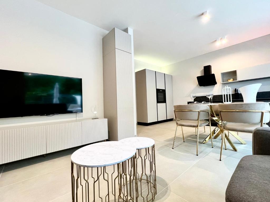 Lago Style Apartment photo 4