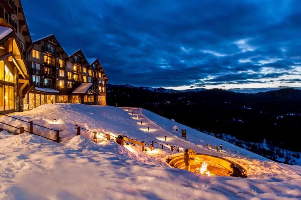 Cozy, Luxury, Affordable Suncadia Lodge Hotel Room photo 4