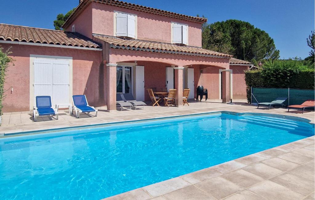 Beautiful Home In Les Arcs With 5 Bedrooms, Wifi And Outdoor Swimming Pool