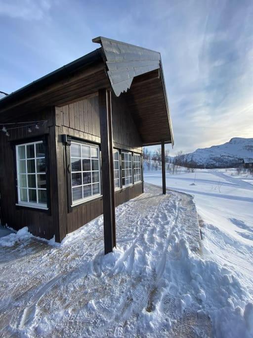 Hytte i Neverfjord. photo 1