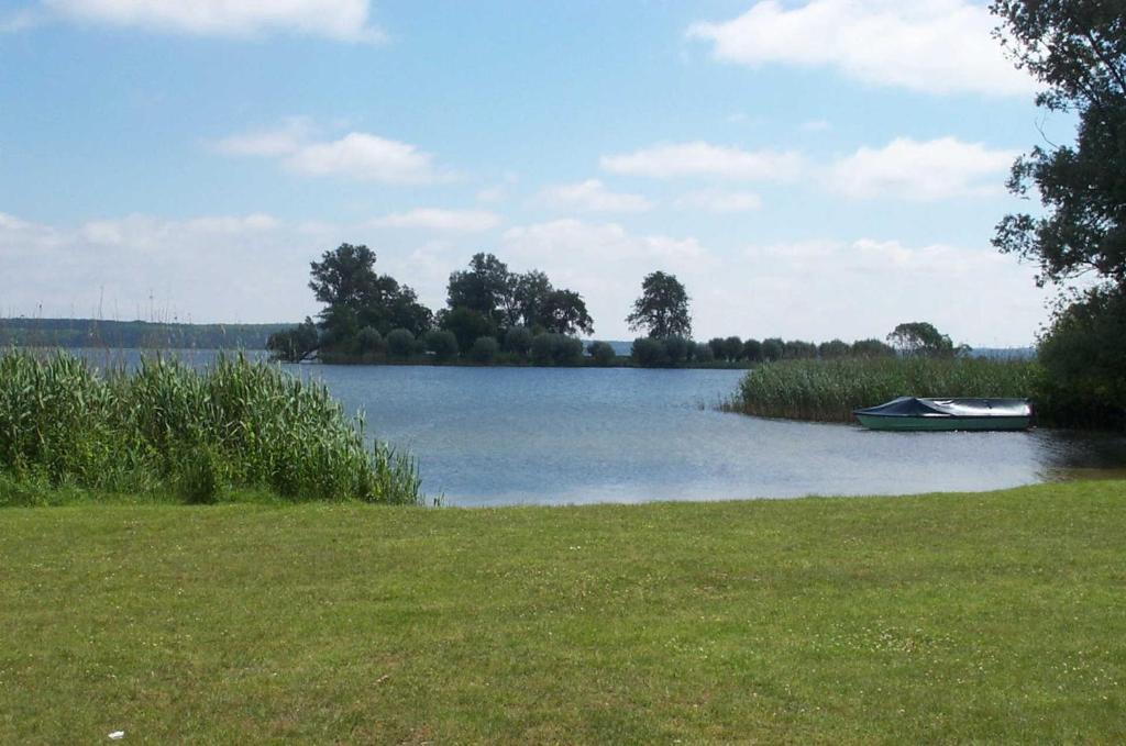 2 Ferienhäuser am Plauer See bis zu 4 Pers photo 1