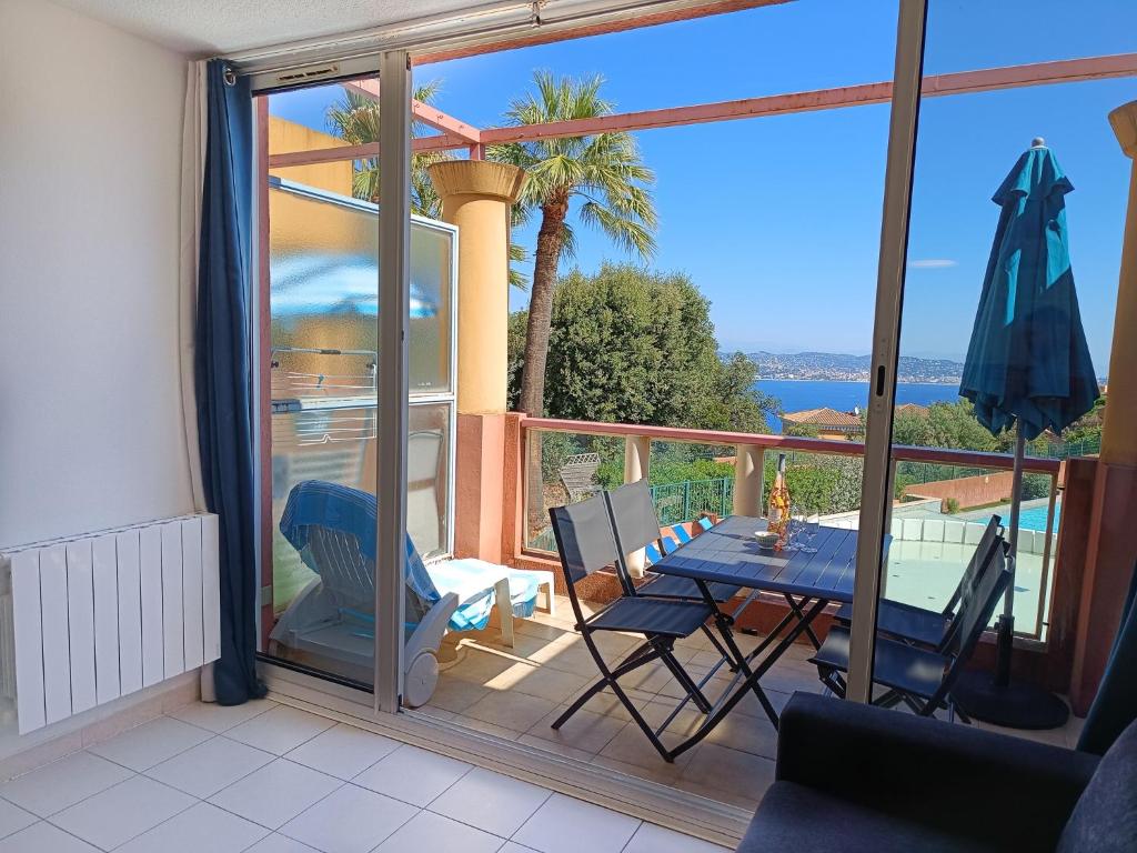 Magnifique vue mer et piscine - Les Clés de L Estérel photo 1